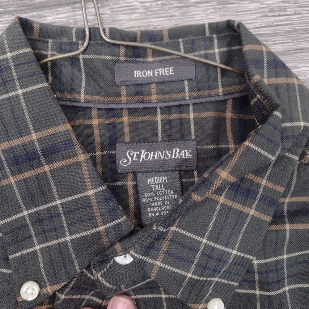 St. John's Bay Green Plaid Casual Button Down Shirt - Picture 4 of 4